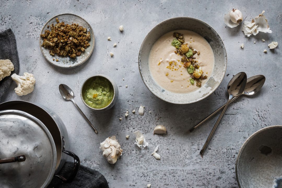 { Rogan Josh } Indisches Lammcurry mit Raita & Naan | Seelenschmeichelei { Rogan Josh } Indisches Lammcurry mit Raita & Naan | Seelenschmeichelei