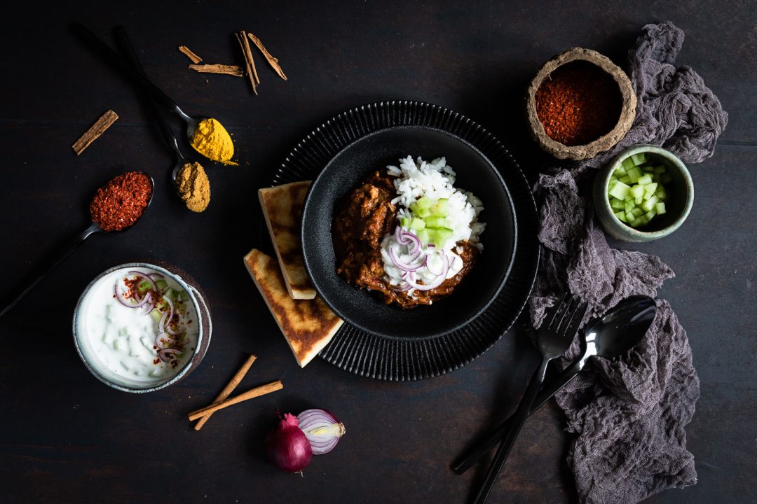 { Rogan Josh } Indisches Lammcurry mit Raita &amp; Naan | Seelenschmeichelei